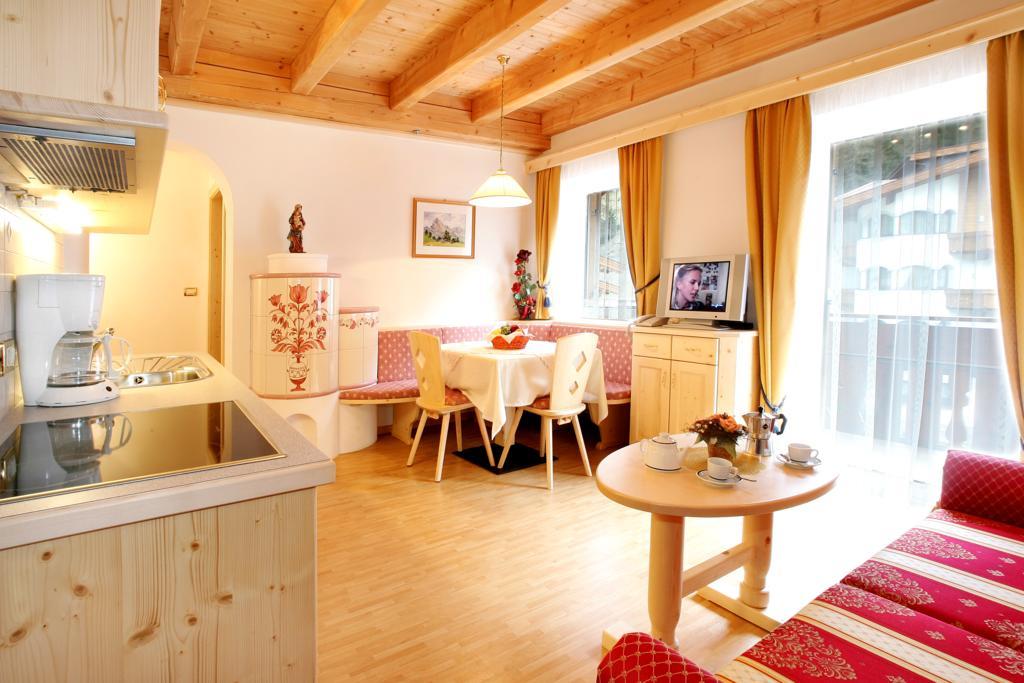 סלבה די ואל גרדנה Garni B&B Schenk מראה חיצוני תמונה