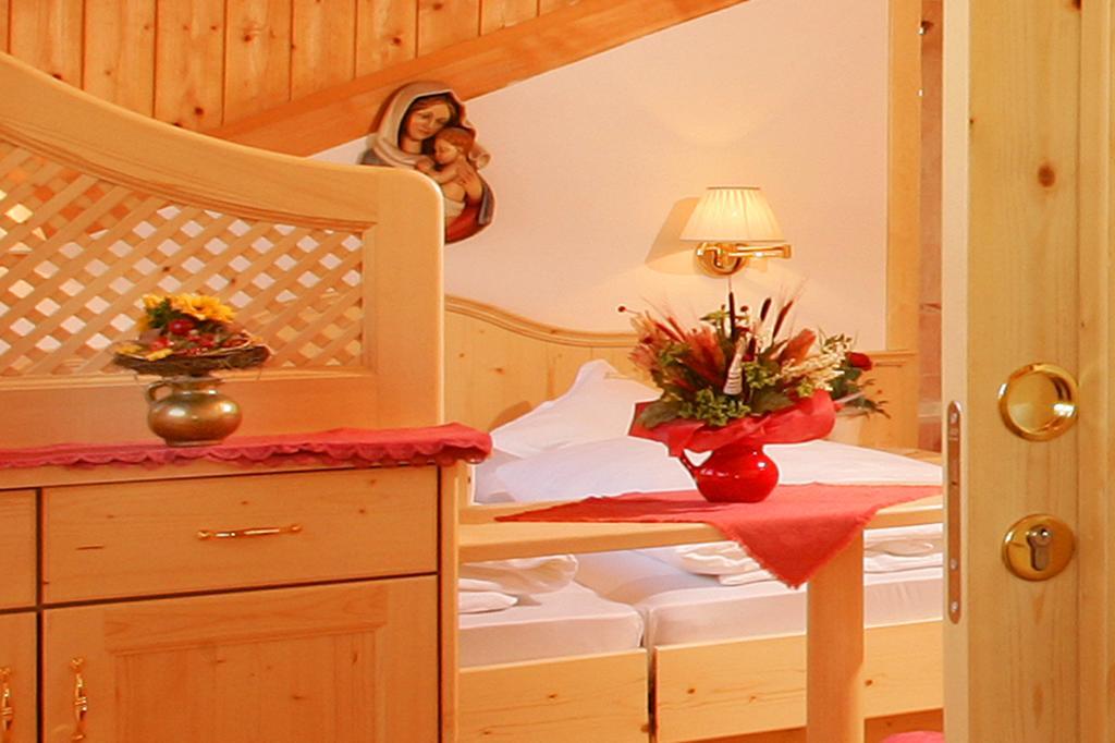 סלבה די ואל גרדנה Garni B&B Schenk חדר תמונה