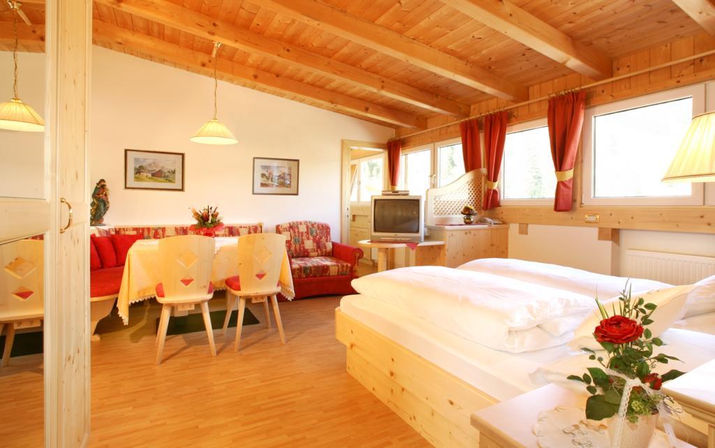 סלבה די ואל גרדנה Garni B&B Schenk חדר תמונה