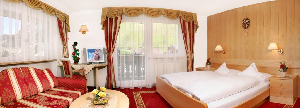 סלבה די ואל גרדנה Garni B&B Schenk חדר תמונה
